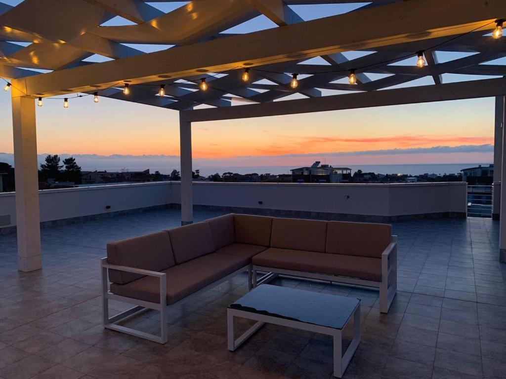 Terrace Ini Apartamento Terrasini Exterior foto
